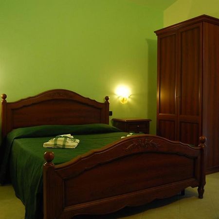 Pinus Rooms Benevento Luaran gambar