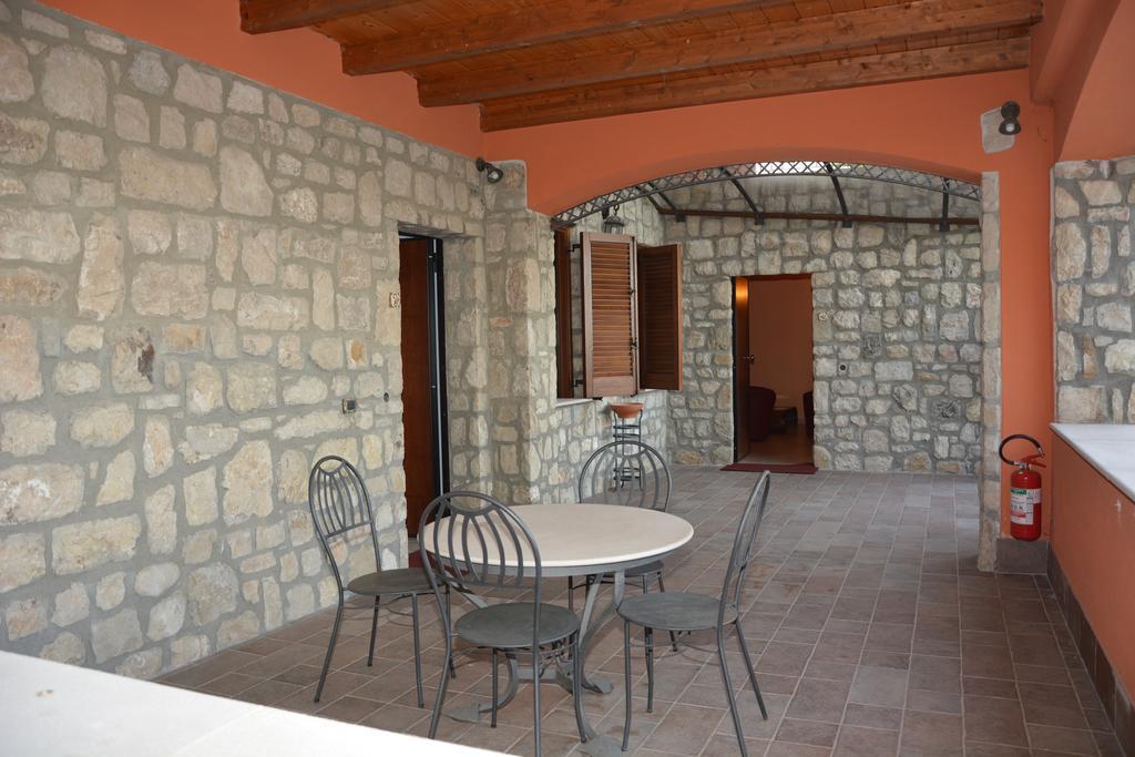Pinus Rooms Benevento Luaran gambar
