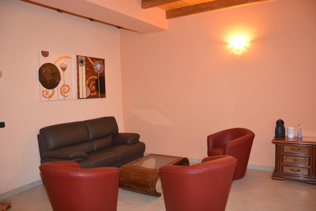 Pinus Rooms Benevento Luaran gambar