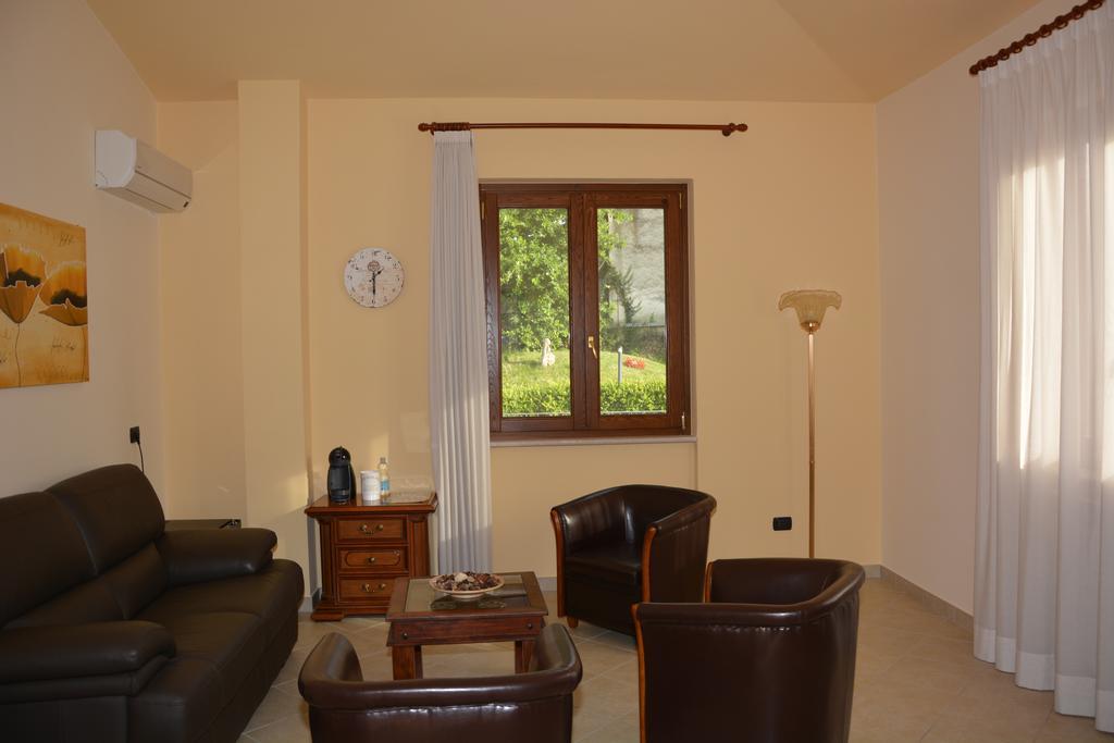 Pinus Rooms Benevento Luaran gambar