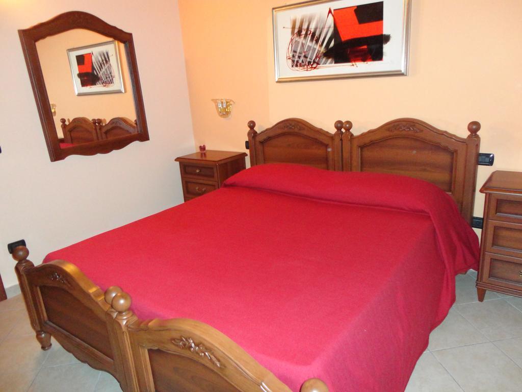 Pinus Rooms Benevento Bilik gambar